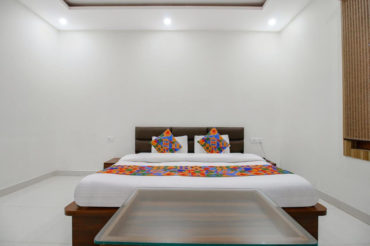 Fabexpress Yuvan Gouharganj Экстерьер фото